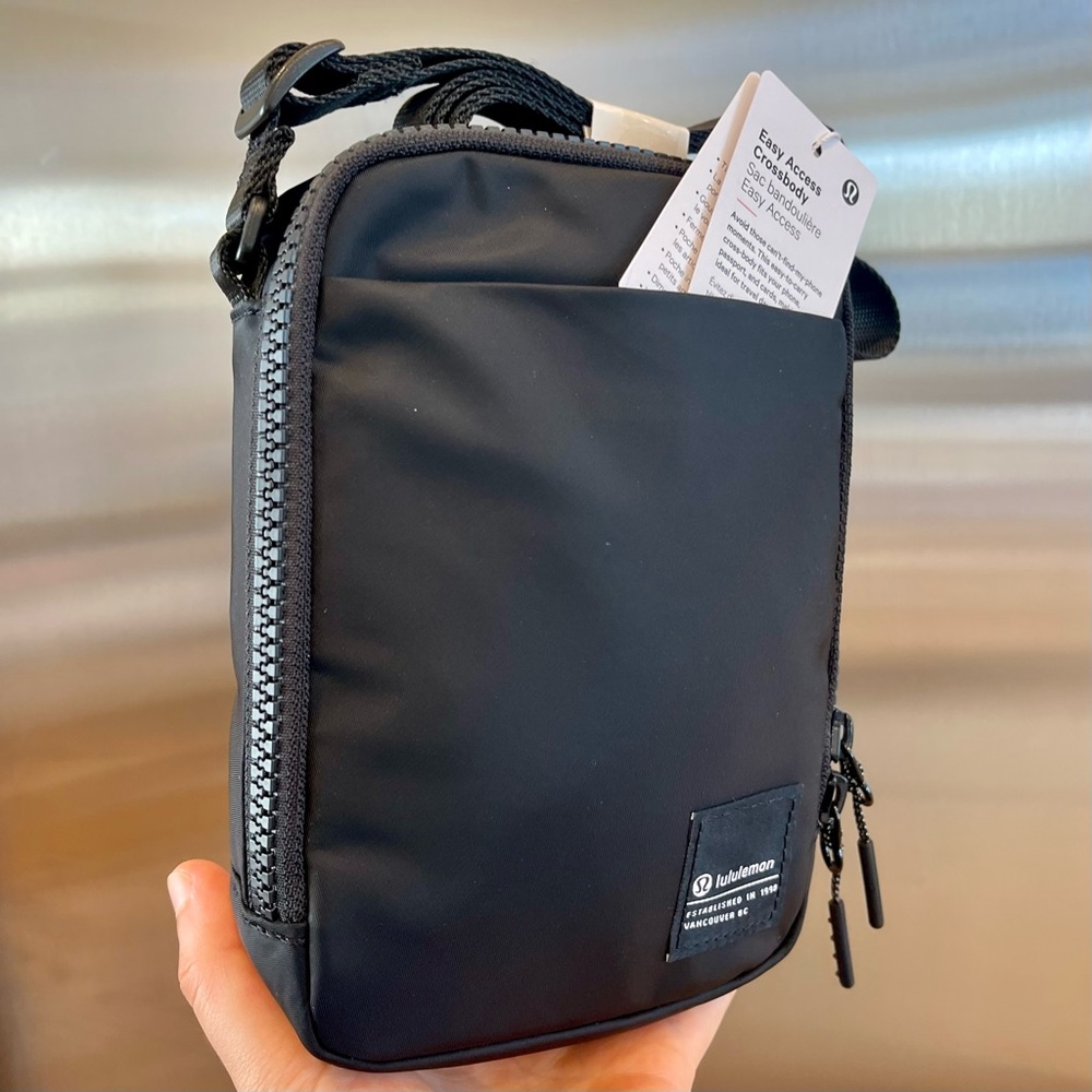 NWT Lululemon Easy Access Crossbody Bag 1.5L in black ( RARE ) - Picture 2 of 16